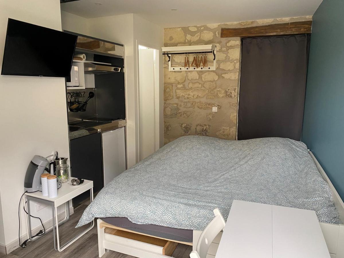 Studio Indre Climatise, La Halte De Cuze, Aux Abords De La Loire A Velo Huismes Ngoại thất bức ảnh